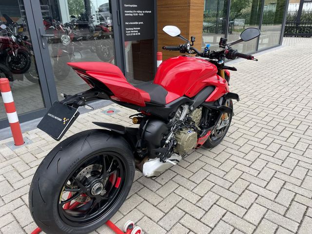 ducati - streetfighter-v4s