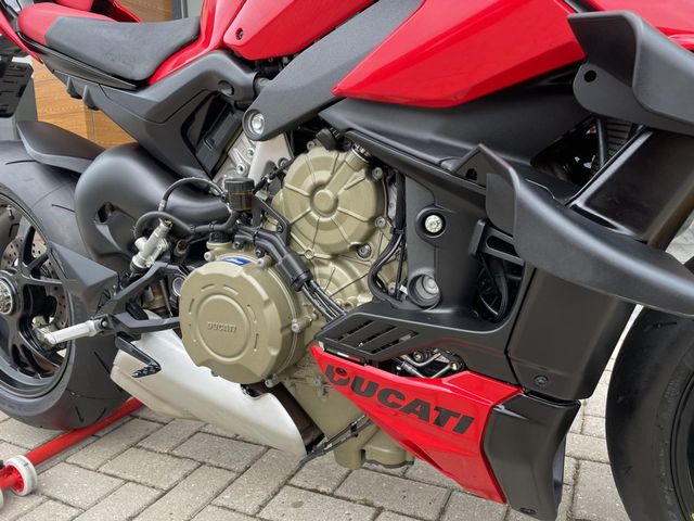 ducati - streetfighter-v4s