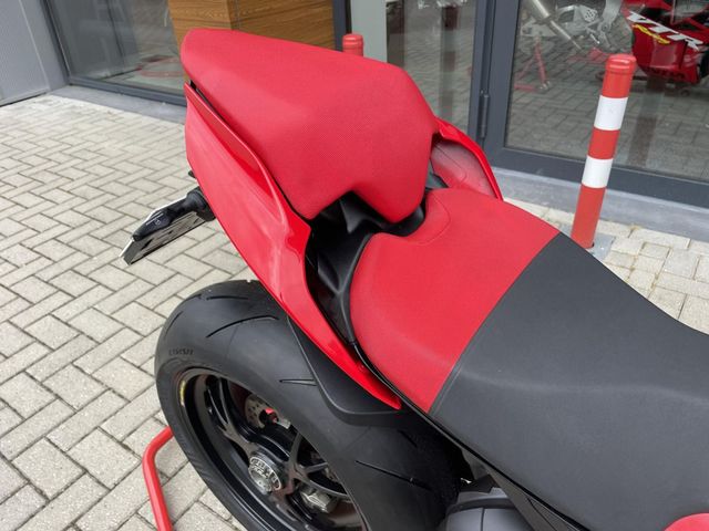 ducati - streetfighter-v4s
