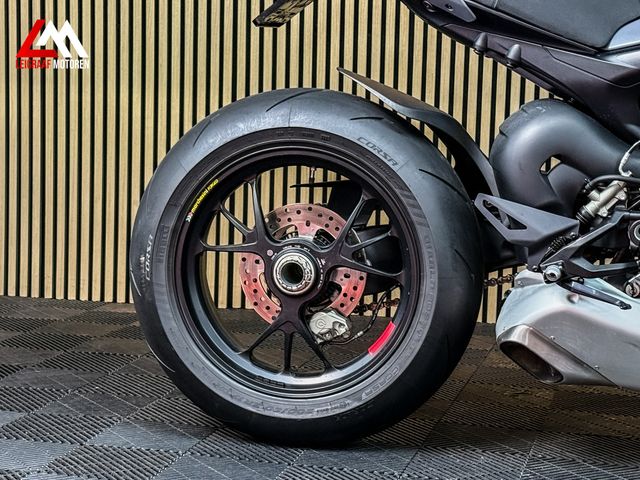 ducati - streetfighter-v4s