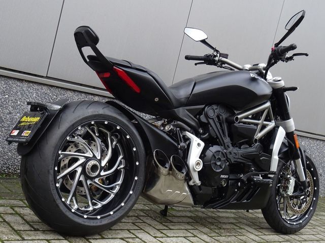 ducati - xdiavel