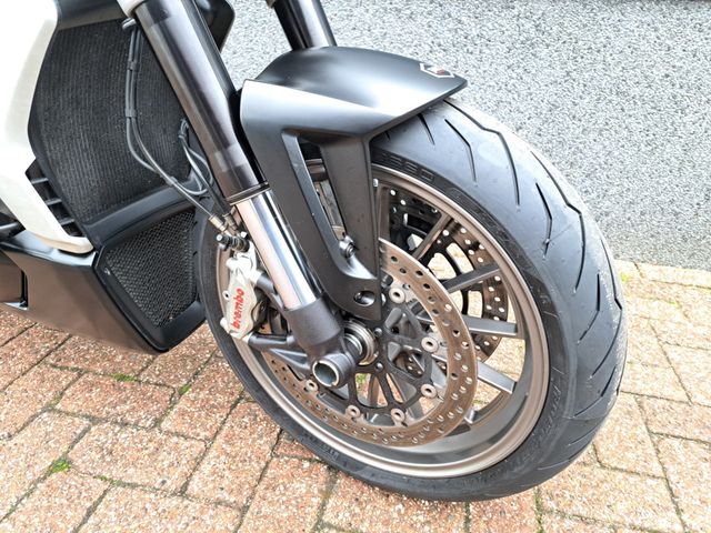 ducati - xdiavel