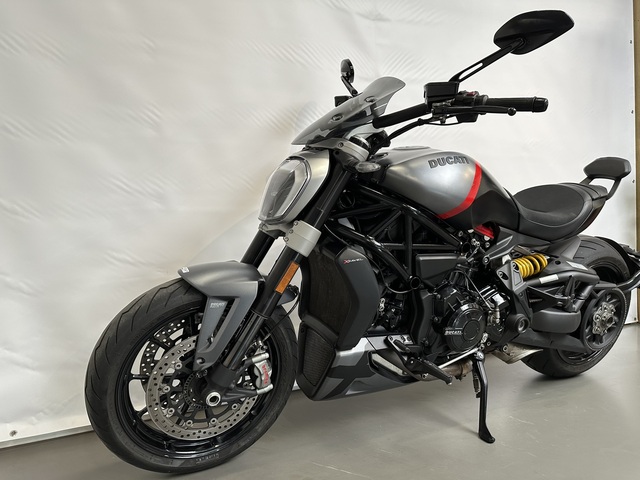 ducati - xdiavel-black-star