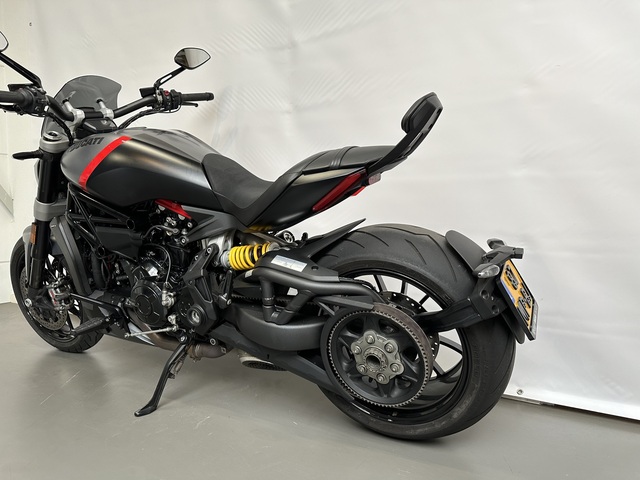 ducati - xdiavel-black-star