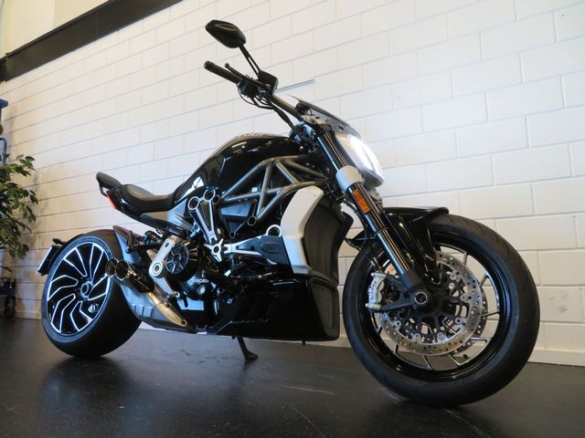 ducati - xdiavel-s