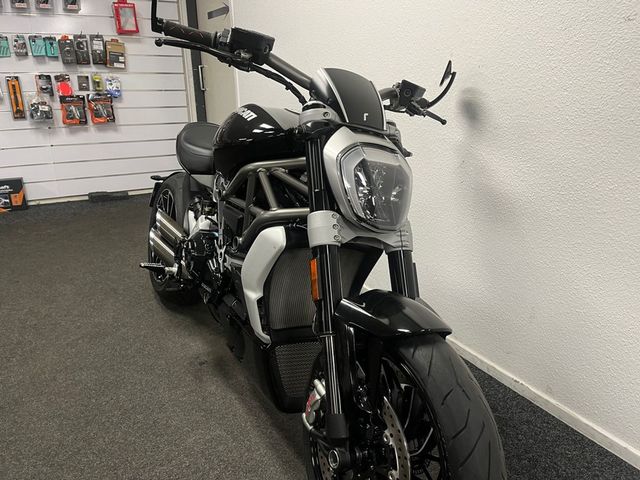 ducati - xdiavel-s