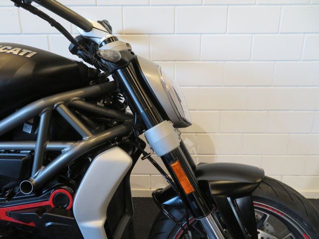 ducati - xdiavel-s
