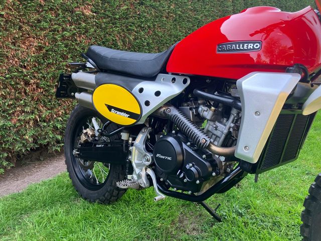 fantic - caballero-125-scrambler