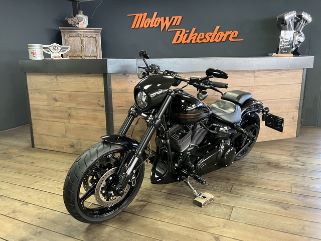 harley-davidson - breakout-pro-street-cvo