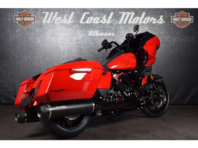 harley-davidson - cvo-road-glide-st