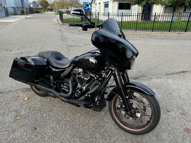 harley-davidson - cvo-streetglide-117