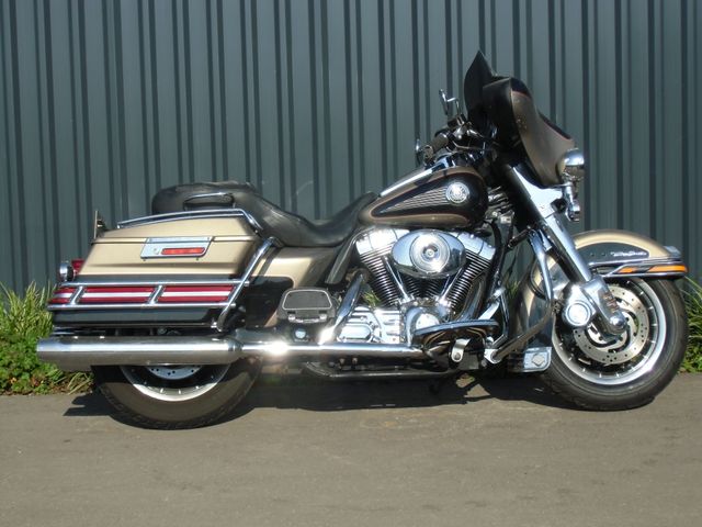 harley-davidson - electra-glide-ultra-classic-flhtcui