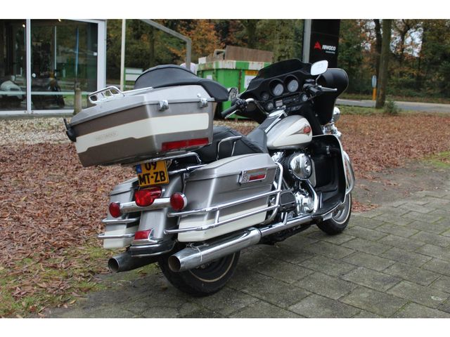 harley-davidson - electra-glide-ultra-classic-flhtcui