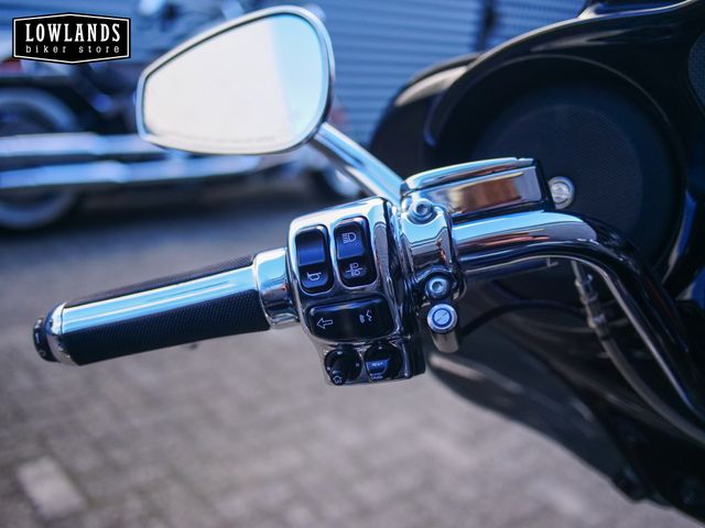 harley-davidson - electra-glide-ultra-glide-limited-cvo-flhtkse