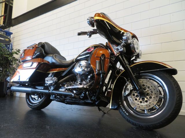 harley-davidson - electra-glide-ultra-screamin-eagle-cvo-flhtcuse