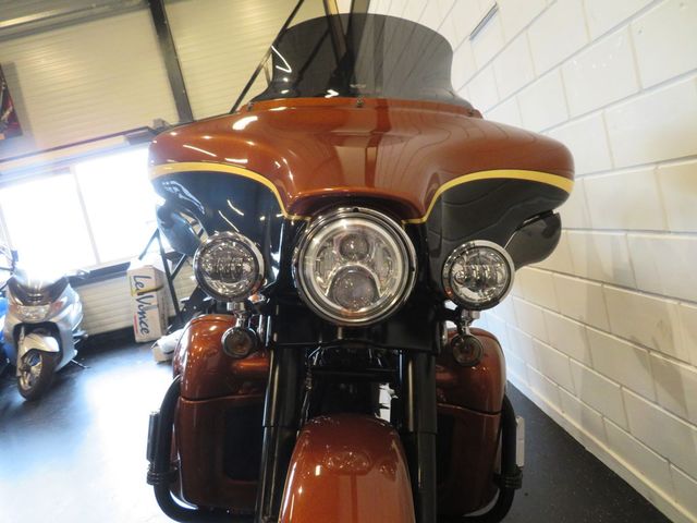 harley-davidson - electra-glide-ultra-screamin-eagle-cvo-flhtcuse