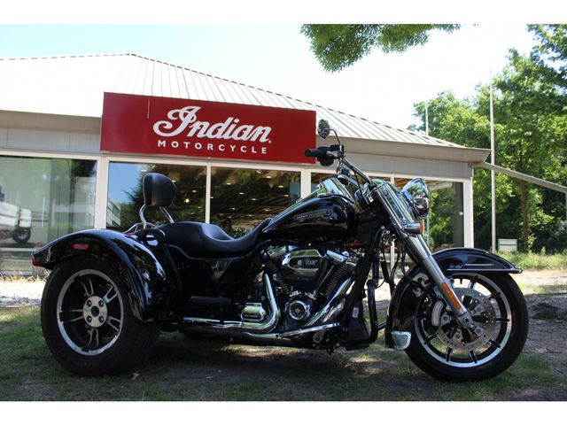 harley-davidson - freewheeler-114