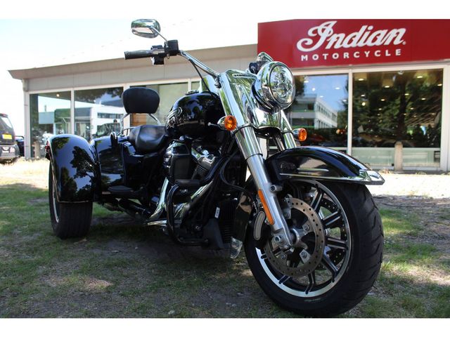 harley-davidson - freewheeler-114
