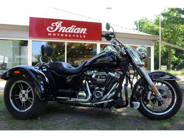 harley-davidson - freewheeler-114
