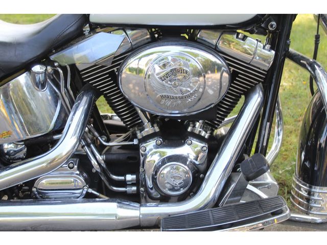 harley-davidson - heritage-softail