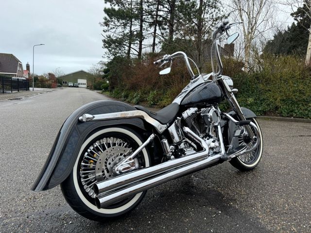 harley-davidson - heritage-softail