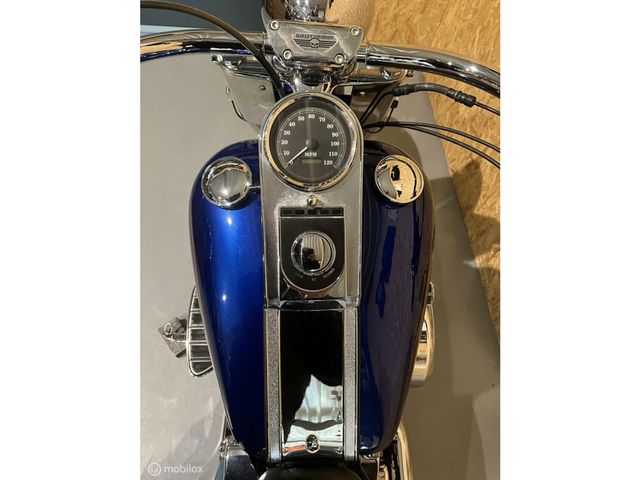 harley-davidson - heritage-softail-classic-103-flstc