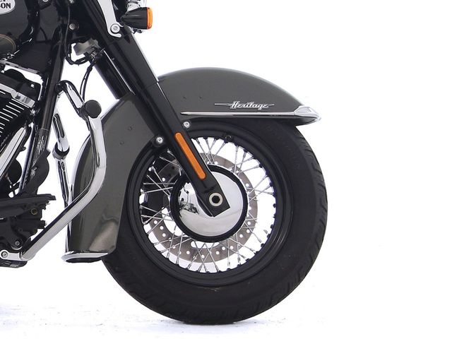 harley-davidson - heritage-softail-classic-107-flhcs