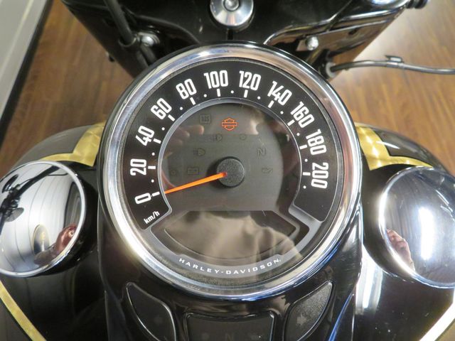 harley-davidson - heritage-softail-classic-107-flhcs
