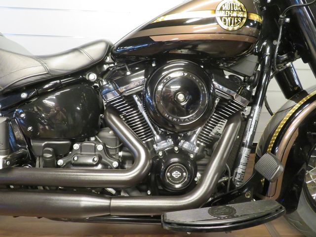 harley-davidson - heritage-softail-classic-107-flhcs