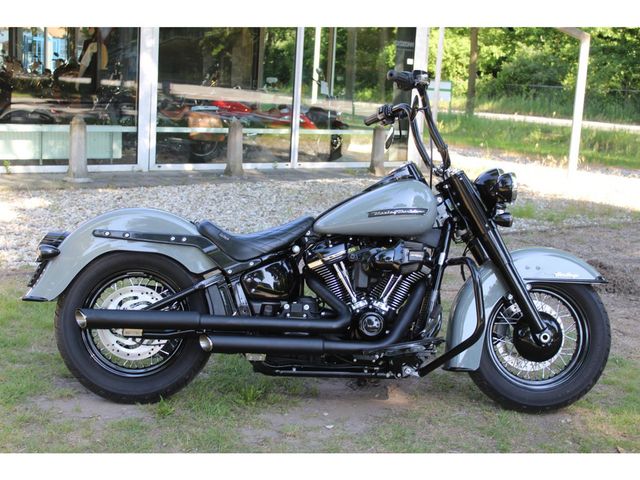 harley-davidson - heritage-softail-classic-107-flhcs