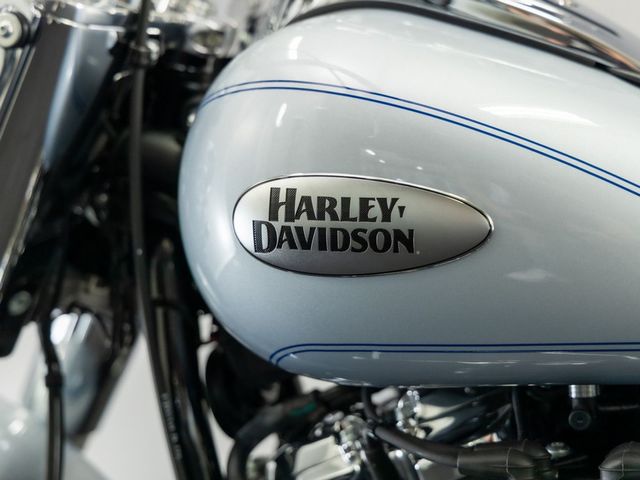 harley-davidson - heritage-softail-classic-114-flhcs