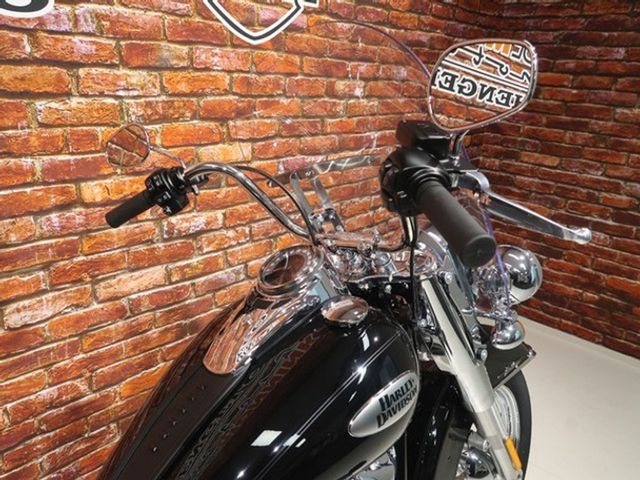 harley-davidson - heritage-softail-classic-114-flhcs