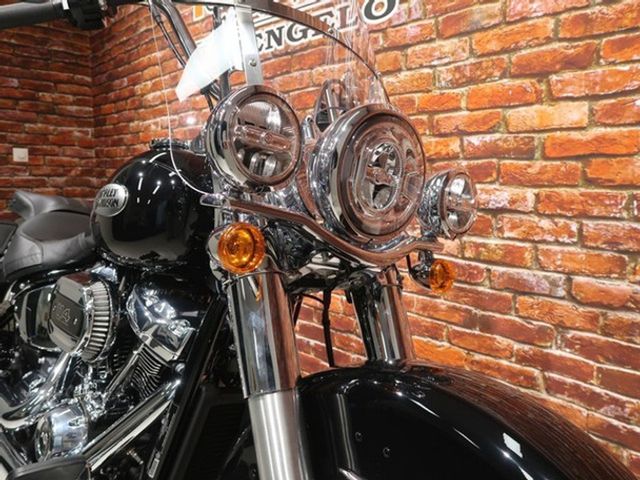 harley-davidson - heritage-softail-classic-114-flhcs