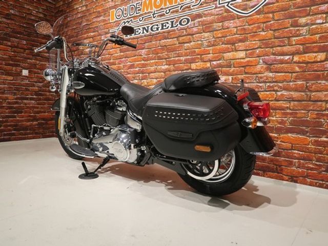 harley-davidson - heritage-softail-classic-114-flhcs