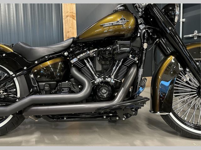 harley-davidson - heritage-softail-classic-114-flstc