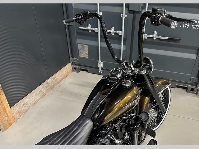 harley-davidson - heritage-softail-classic-114-flstc