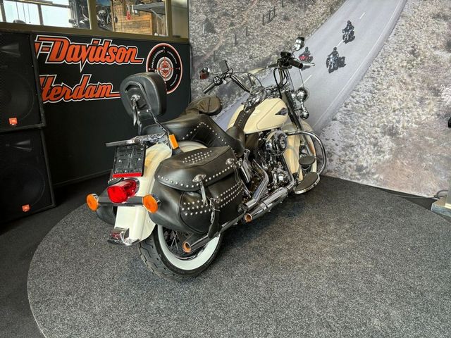 harley-davidson - heritage-softail-classic-flstc