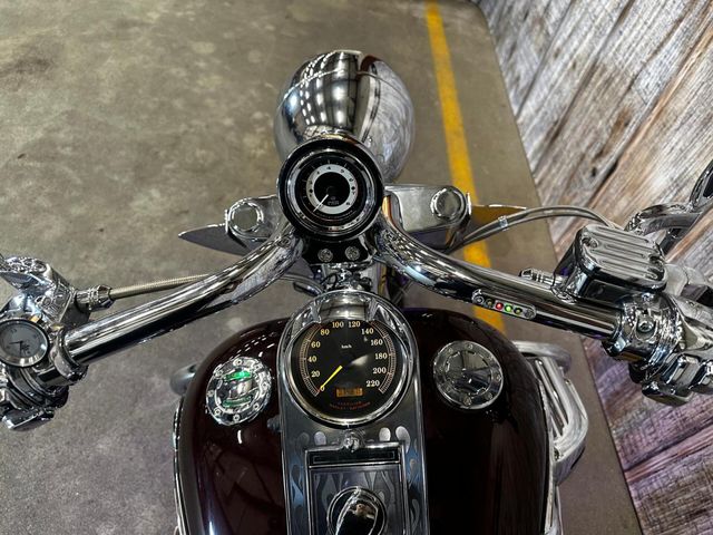 harley-davidson - heritage-softail-classic-flstc