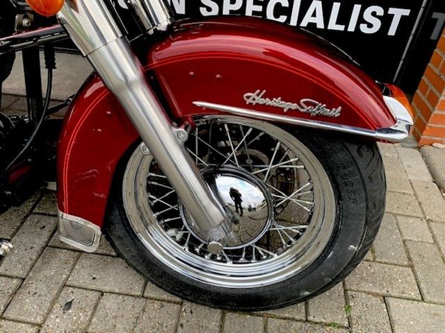 harley-davidson - heritage-softail-classic-flstc