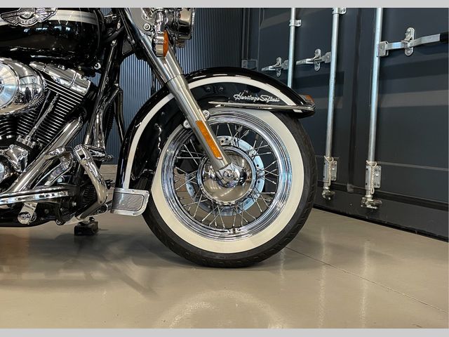 harley-davidson - heritage-softail-classic-flstc