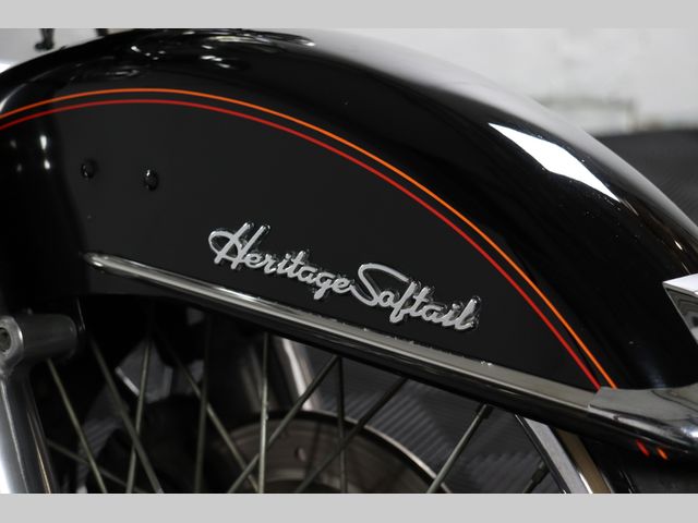 harley-davidson - heritage-softail-classic-flstc