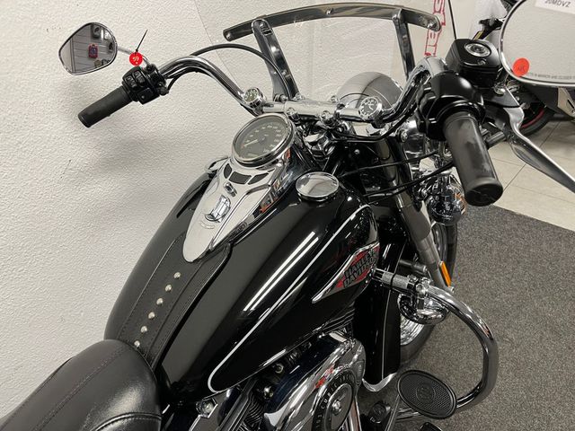 harley-davidson - heritage-softail-classic-flstc