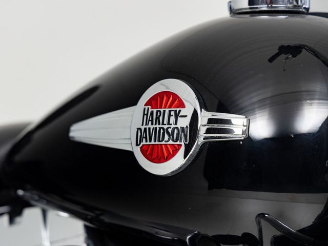 harley-davidson - heritage-softail-classic-flstc