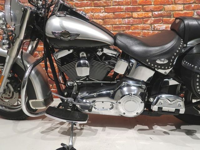 harley-davidson - heritage-softail-classic-flstc