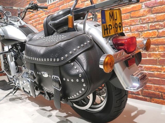 harley-davidson - heritage-softail-classic-flstc