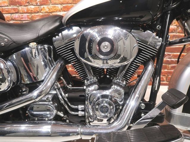 harley-davidson - heritage-softail-classic-flstc