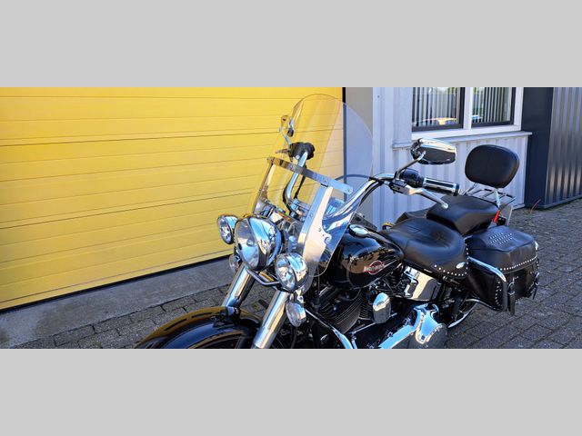 harley-davidson - heritage-softail-classic-flstc
