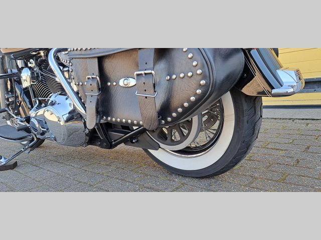 harley-davidson - heritage-softail-classic-flstc