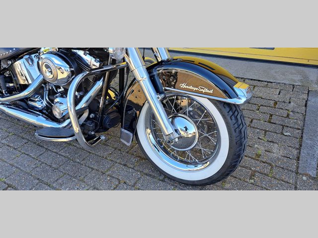 harley-davidson - heritage-softail-classic-flstc