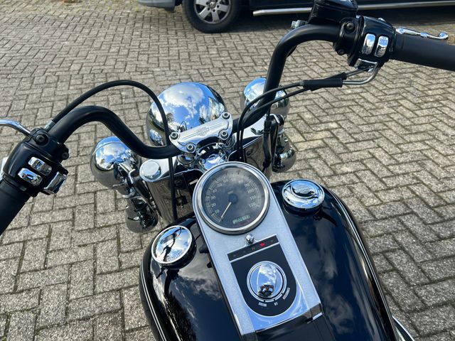 harley-davidson - heritage-softail-classic-flstci